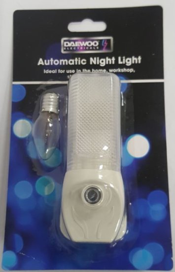 (image for) DAEWOOD NIGHT LIGHT+SPARE BULB - STD